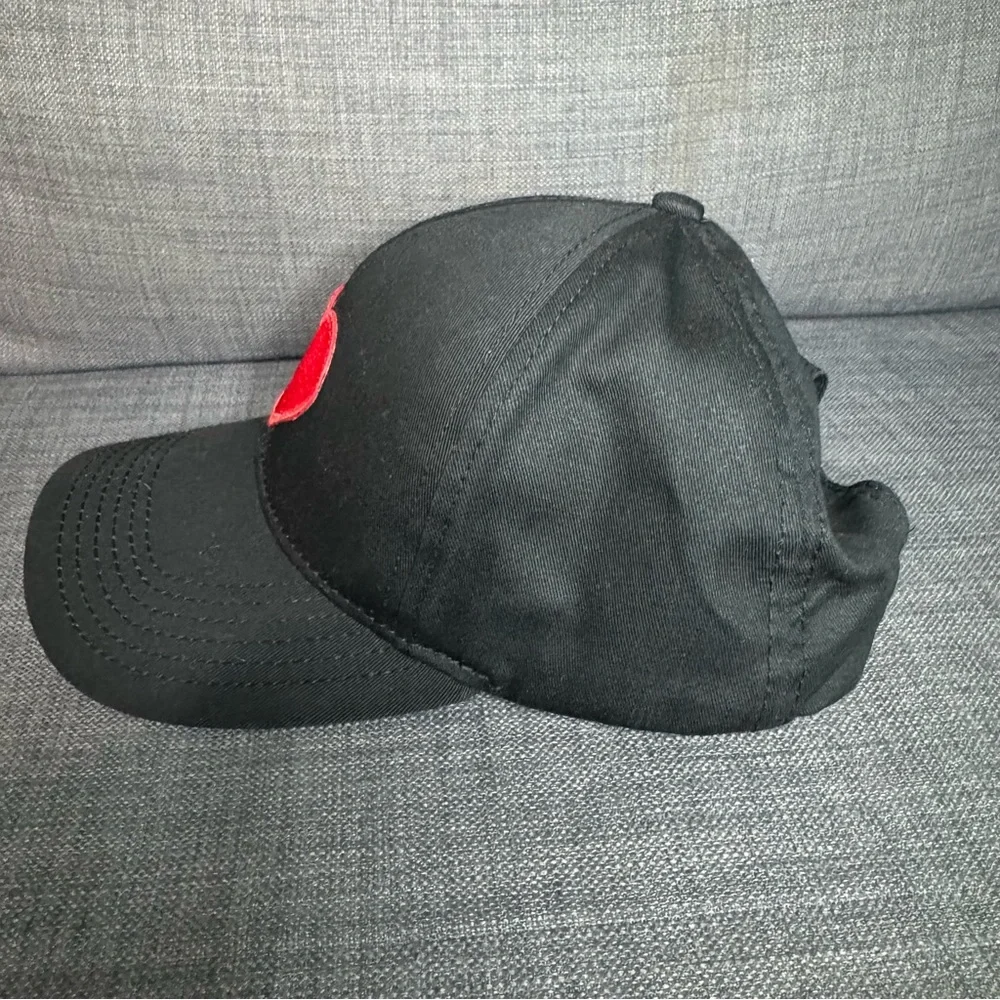 Lauren Moshi Lightning Heart Cap - Picture 2 of 6